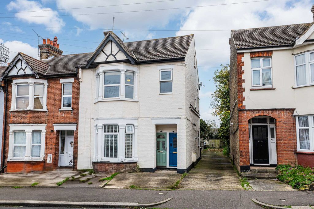 Property photo 1 of 13