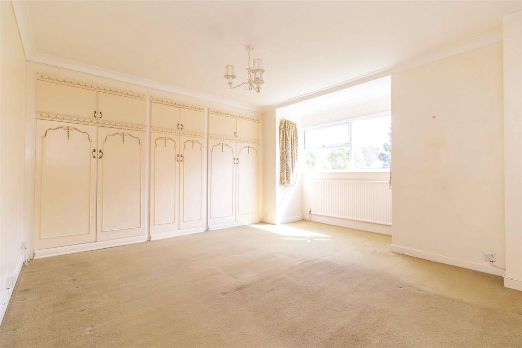 Property photo 3 of 16 Wentworth.Jpg
