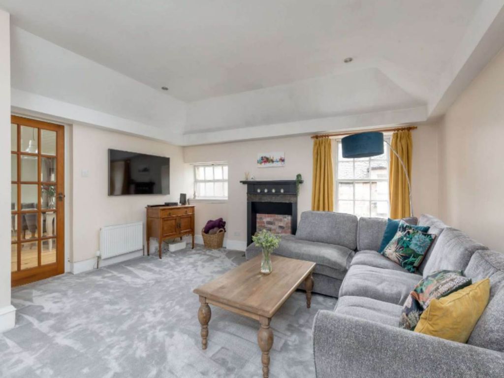 Property photo 3 of 13 Living Room