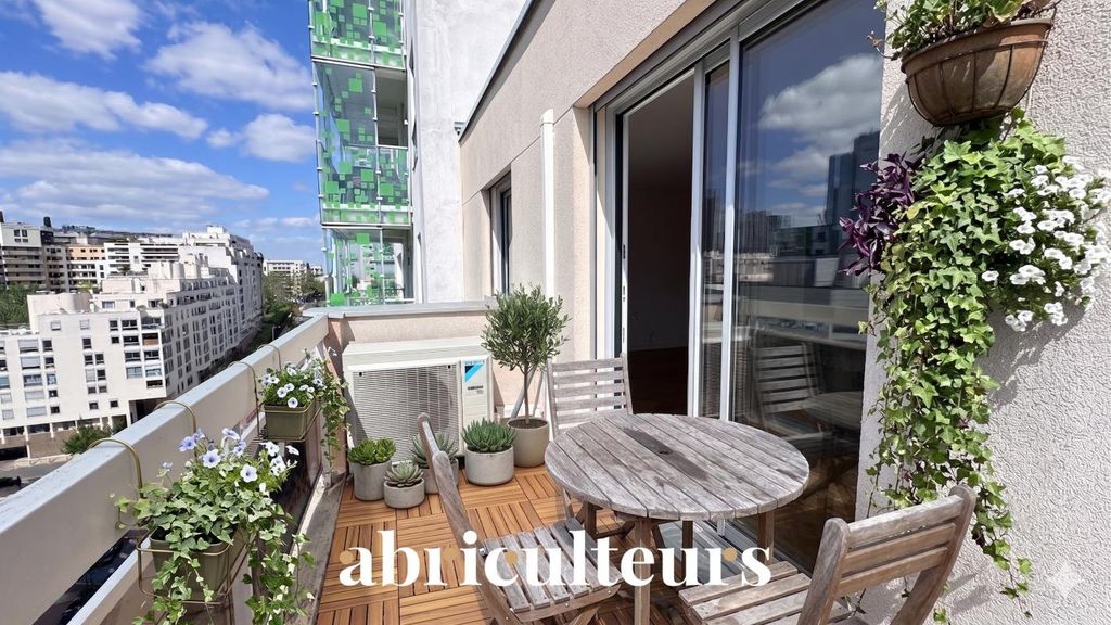 Property photo 1 of 13 Top Floor With Exceptional View Of La Défense – Stunning Family T4 Apartment In Courbevoie