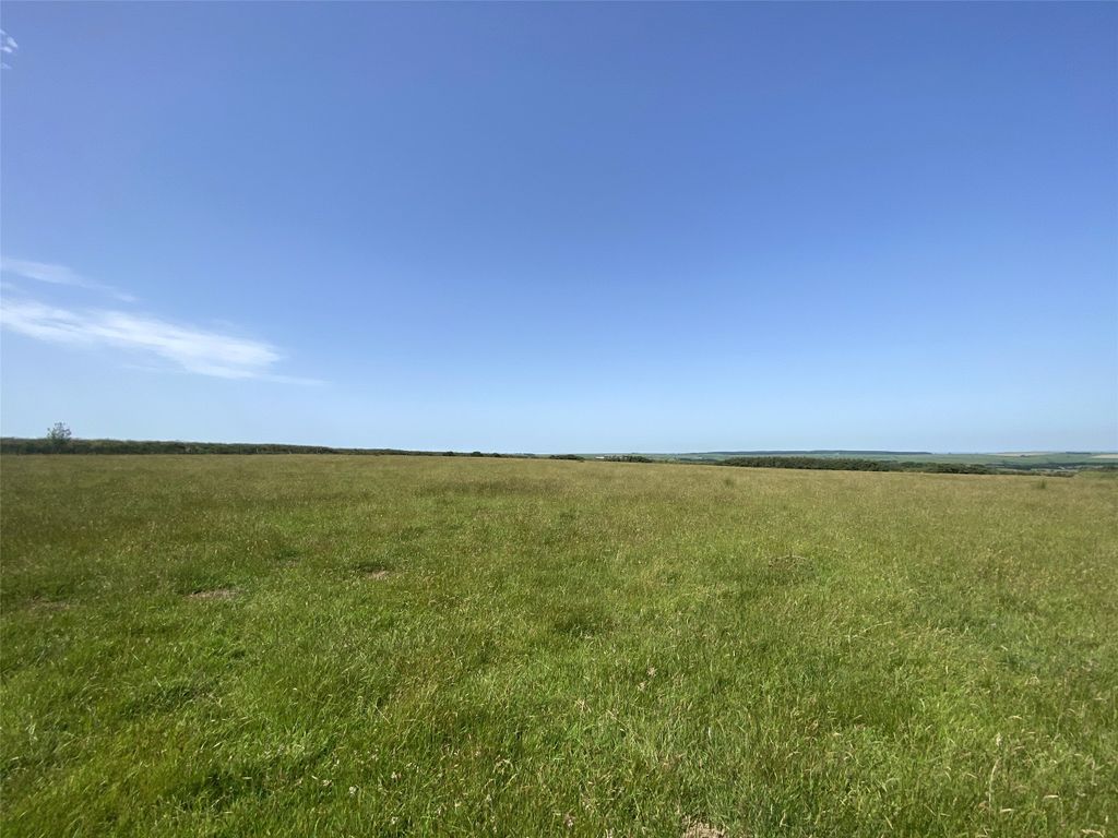 Property photo 2 of 17 Picture No. 02