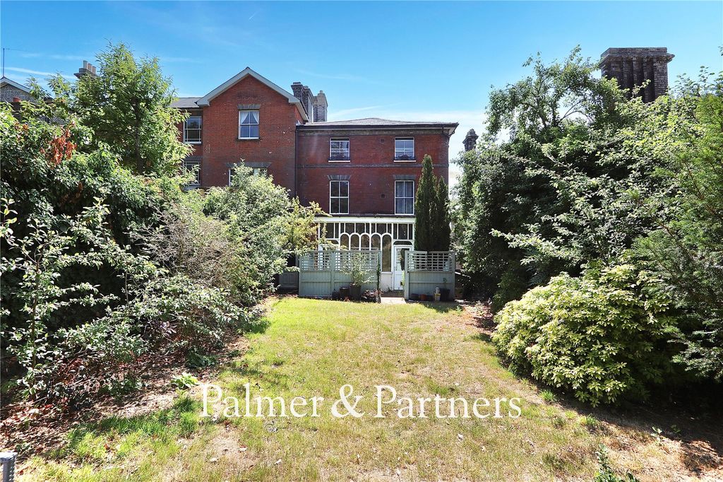 Property photo 2 of 13 Picture No. 02