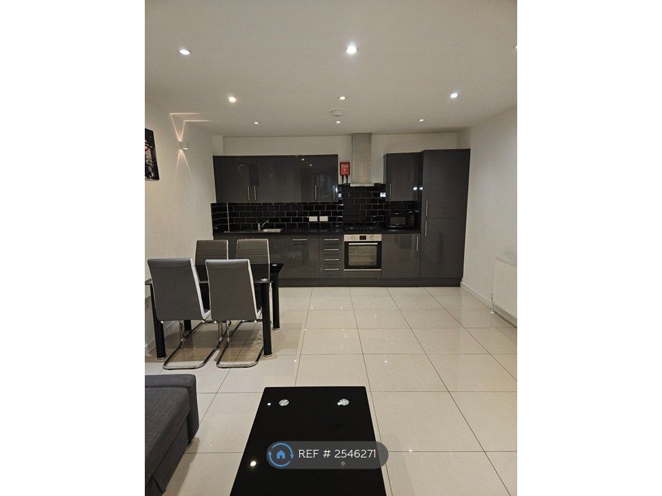 Property photo 2 of 6