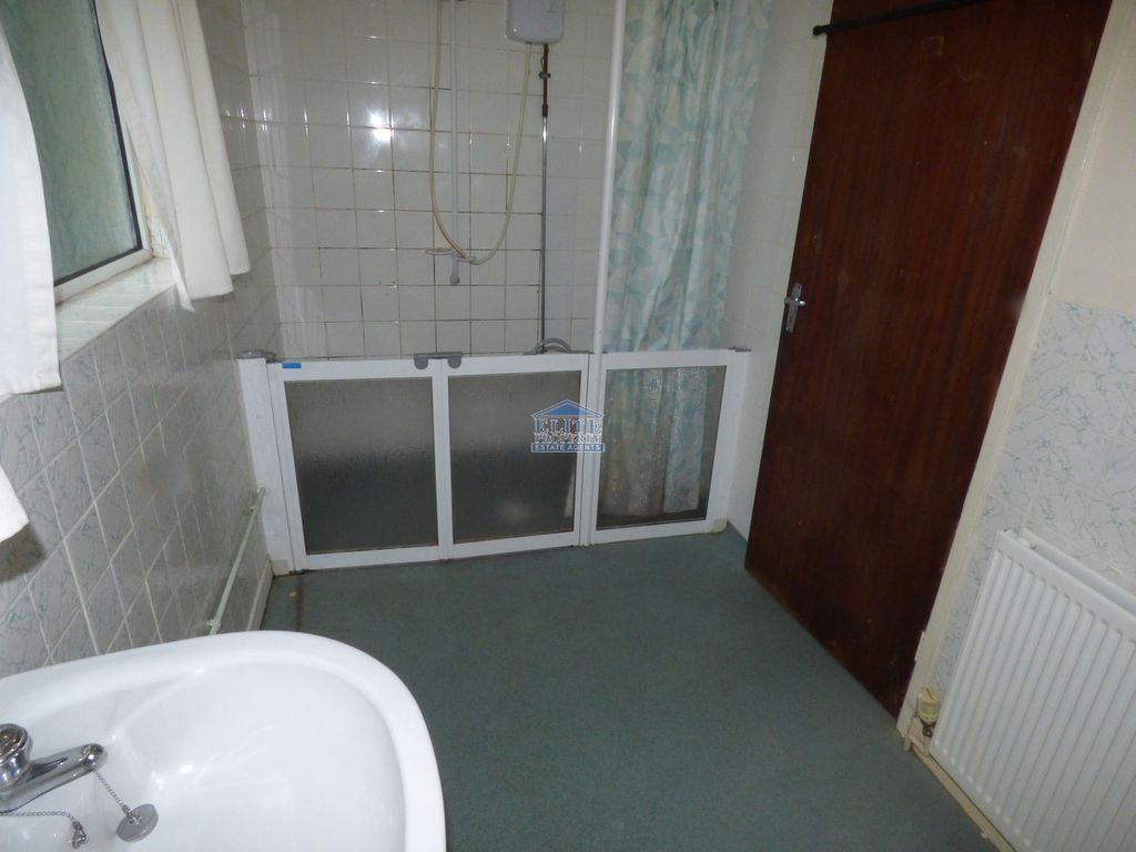 Property photo 3 of 6 Shower Room