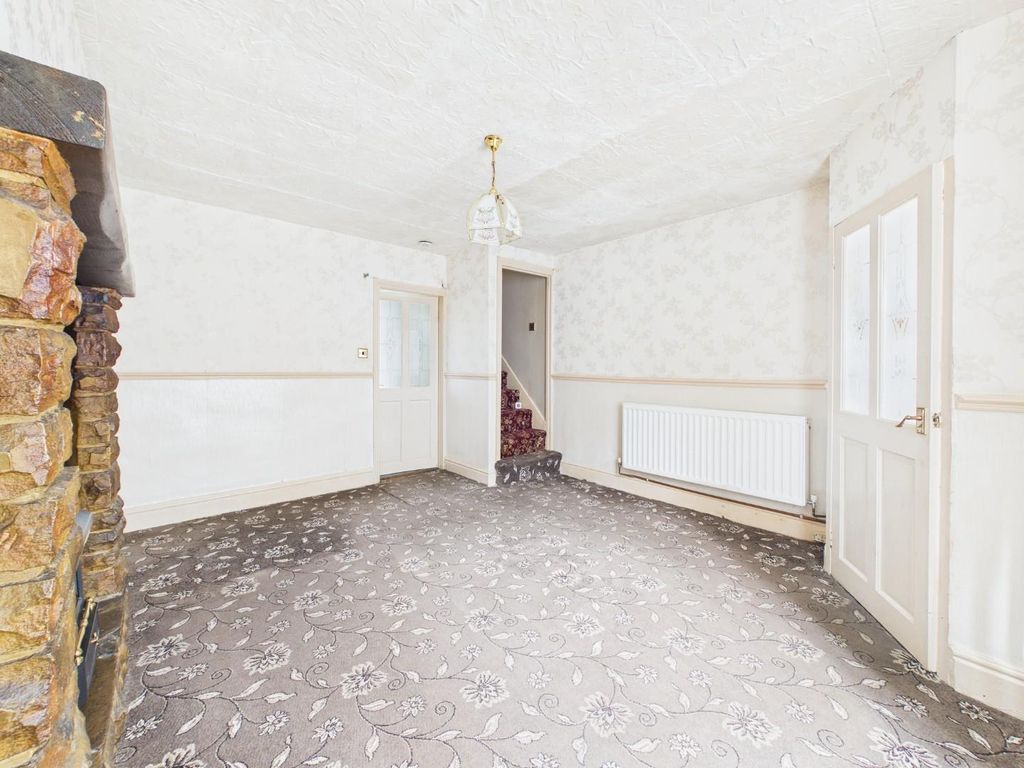 Property photo 3 of 14 Cam04899G0-Pr0316-Still009.Jpg