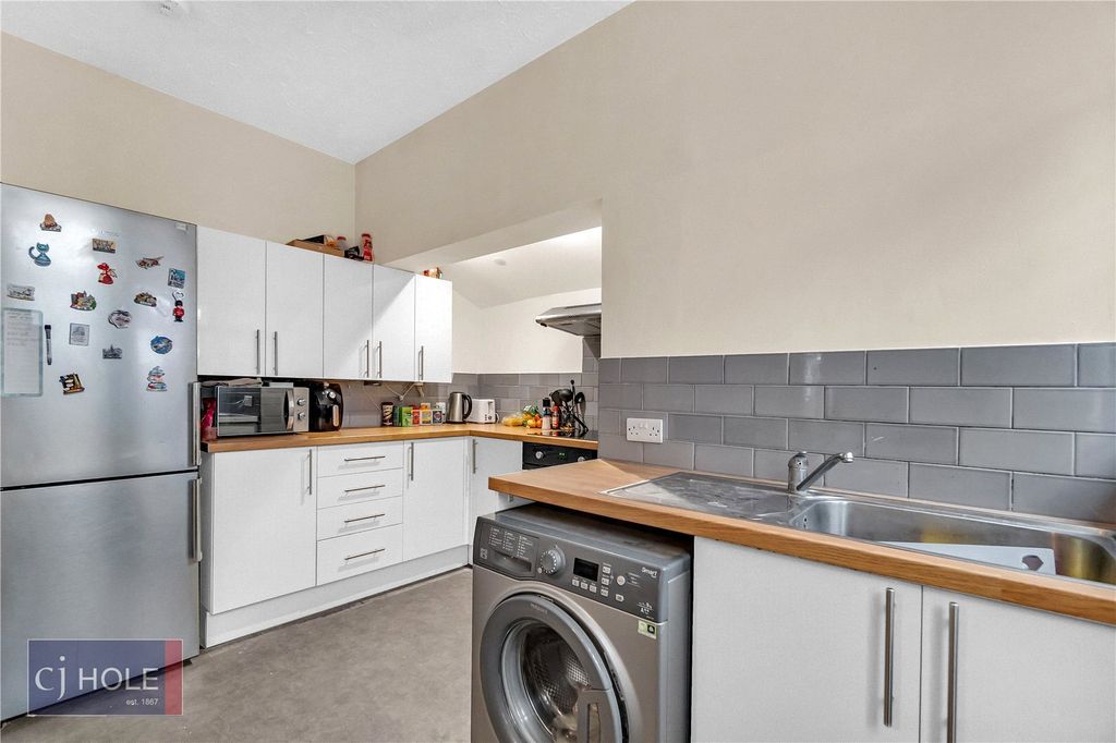 Property photo 3 of 20 Picture No. 37