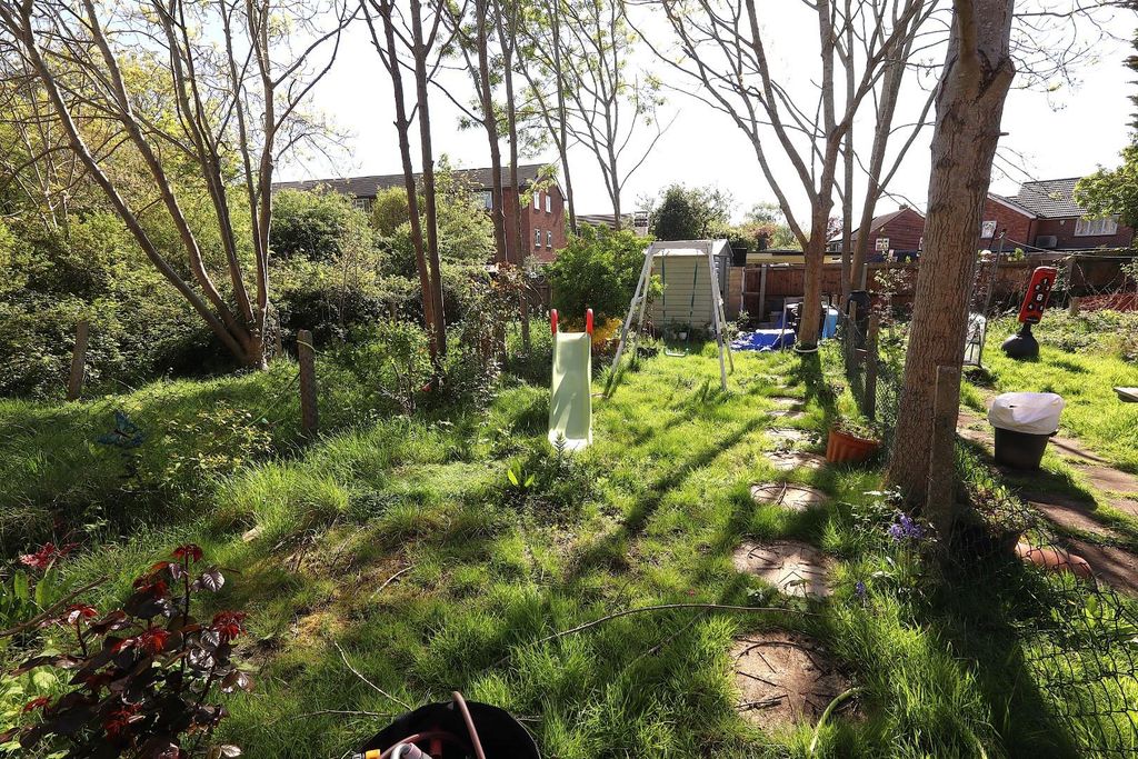 Property photo 3 of 13 Own Rear Garden