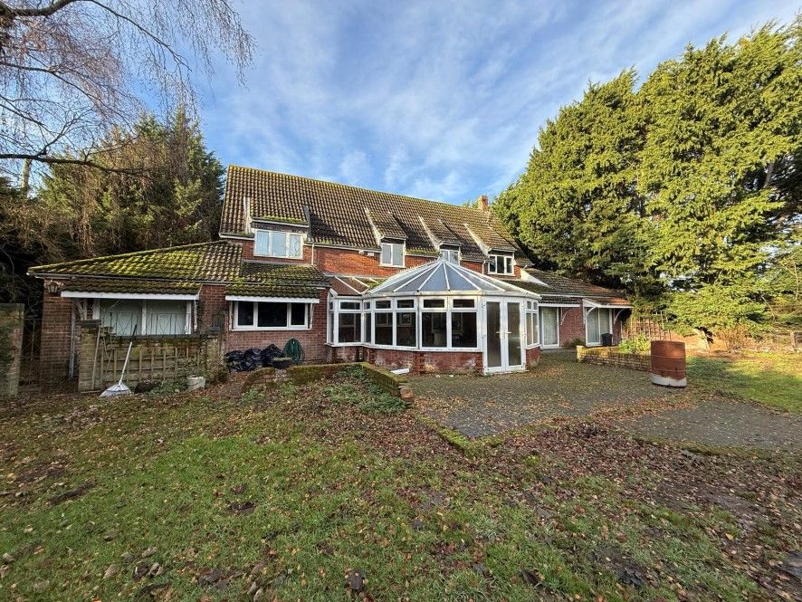 Property photo 2 of 25