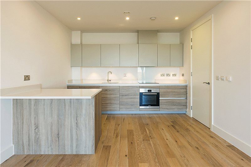 Property photo 2 of 8 Kitchen