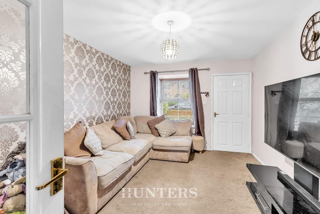 Property photo 3 of 15 Leegrange Road (14).Jpg