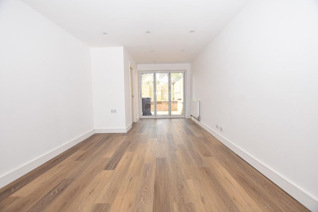 Property photo 3 of 13 Lounge Diner