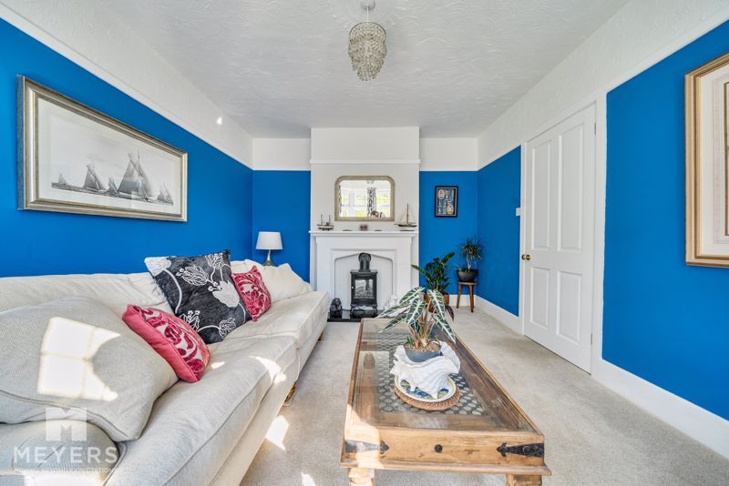 Property photo 3 of 27 Photo 7