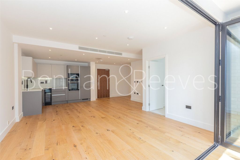 Property photo 2 of 9 Picture No. 04