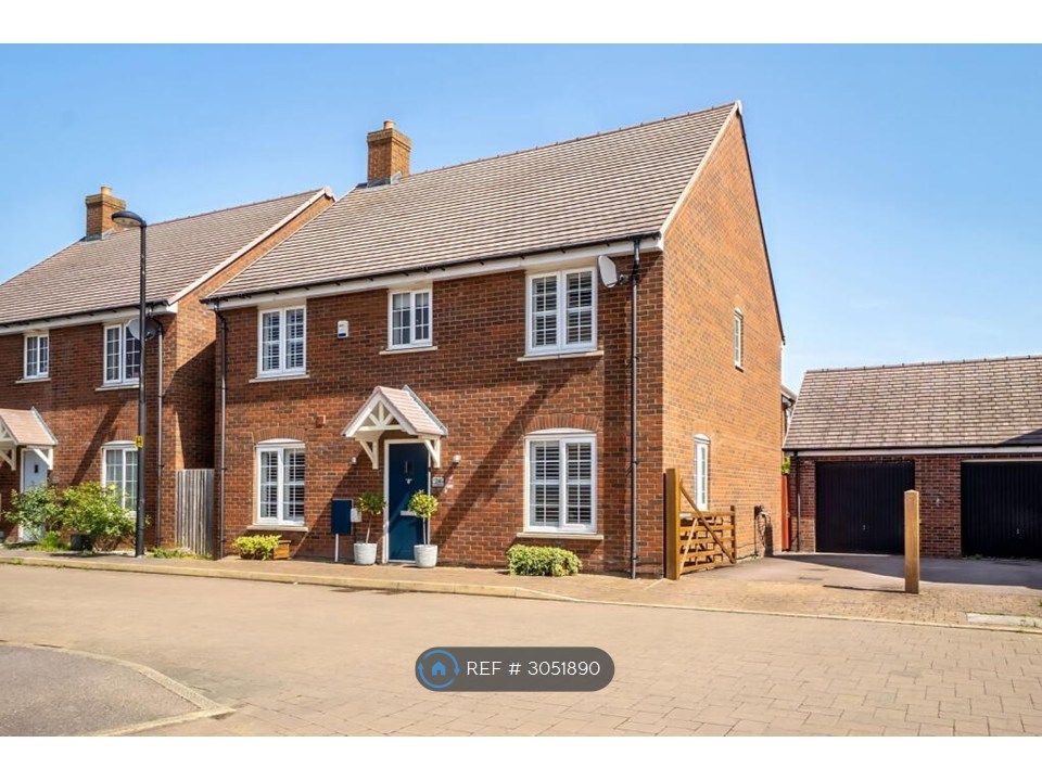 Property photo 1 of 32