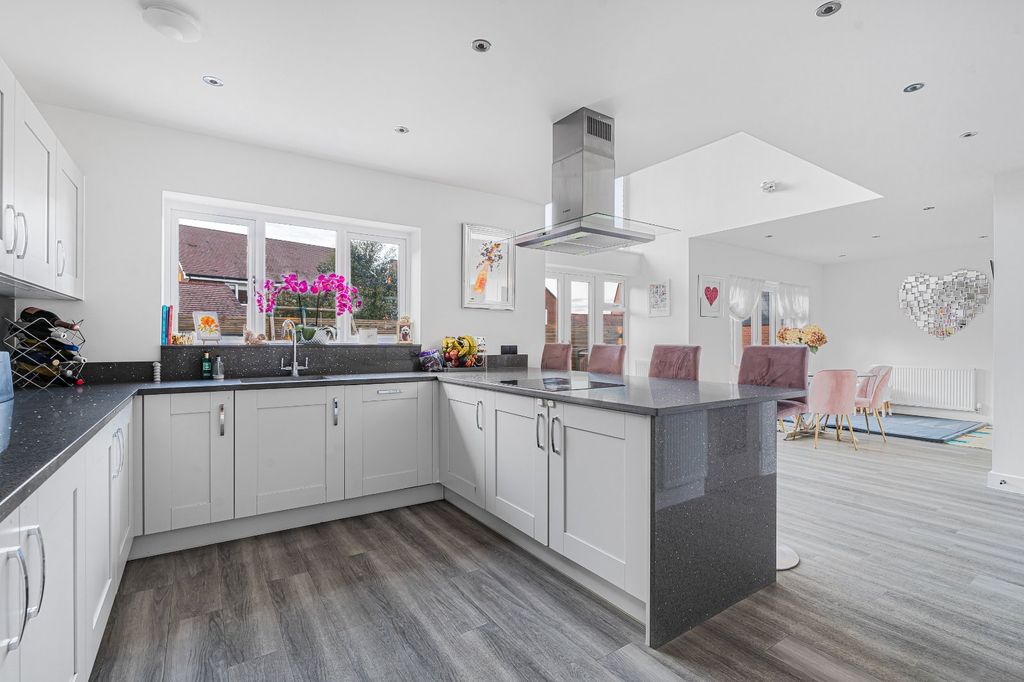 Property photo 3 of 34 Open Plan Kitchen