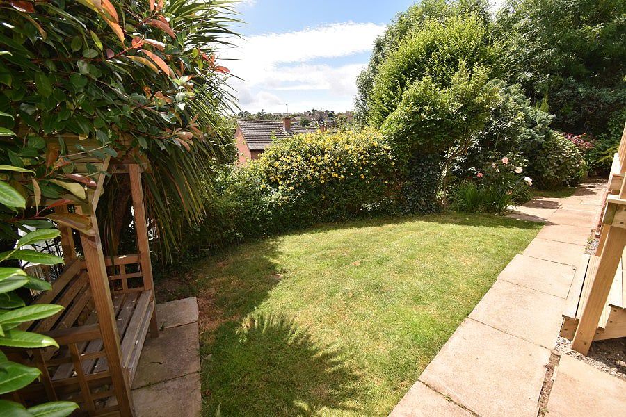 Property photo 2 of 21