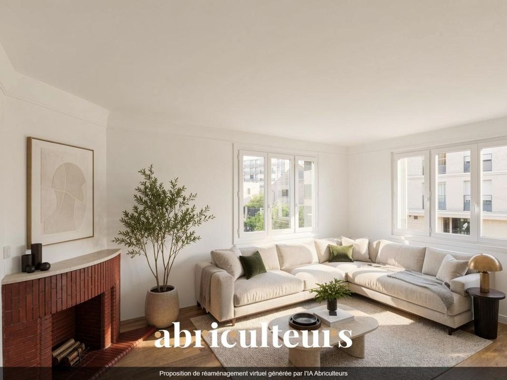 Property photo 1 of 22 Family House With Private Garden Of 560 m² For Sale In Meaux 77100