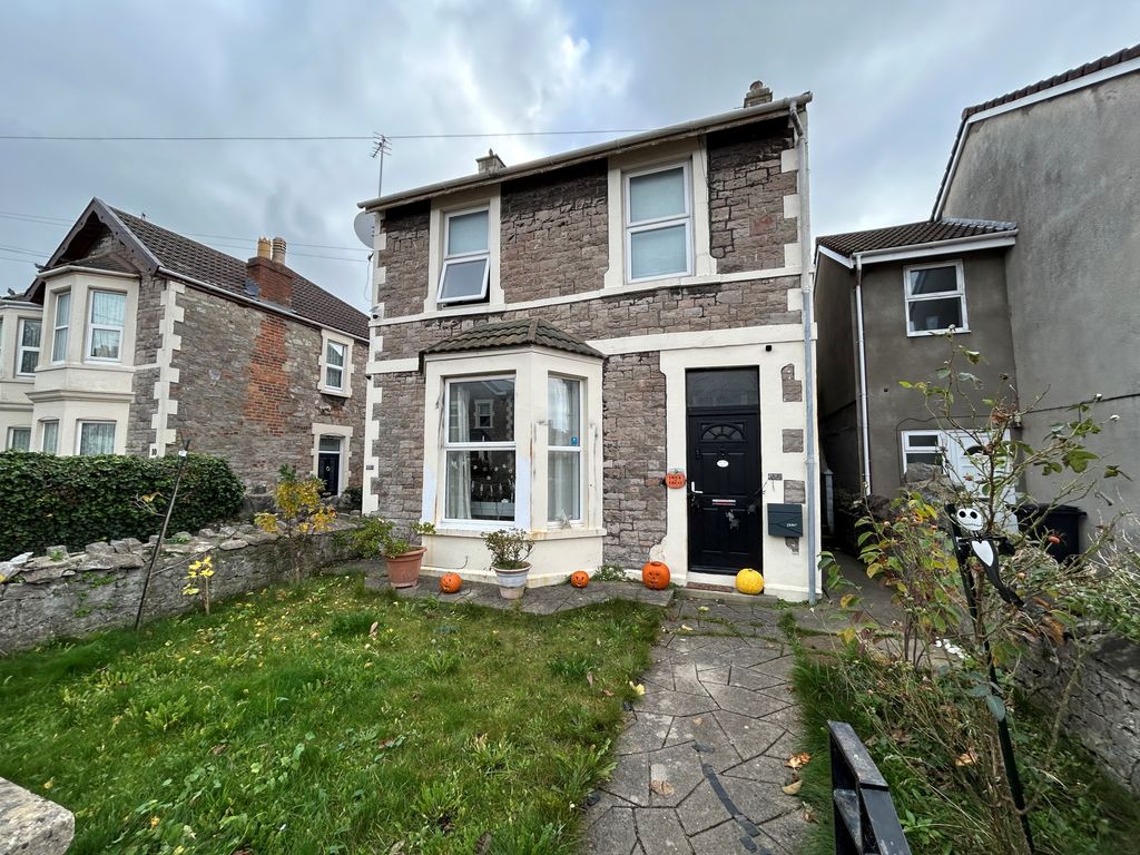 Property photo 1 of 9 External