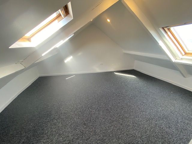 Property photo 3 of 7 Bedroom 1