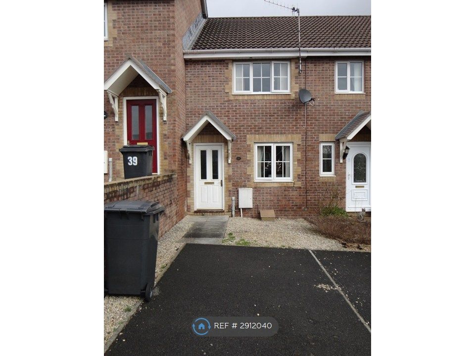 Property photo 2 of 10