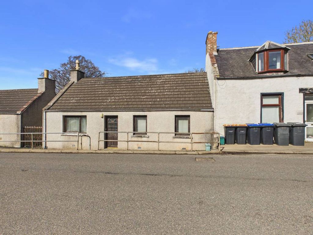 Property photo 2 of 21