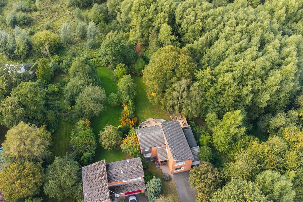 Property photo 1 of 29