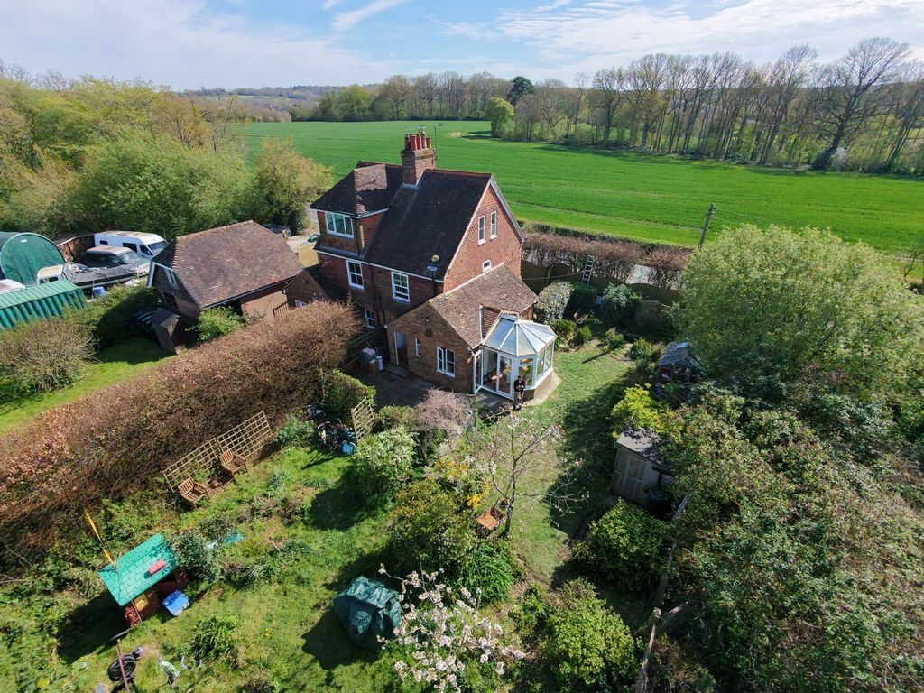 Property photo 3 of 18