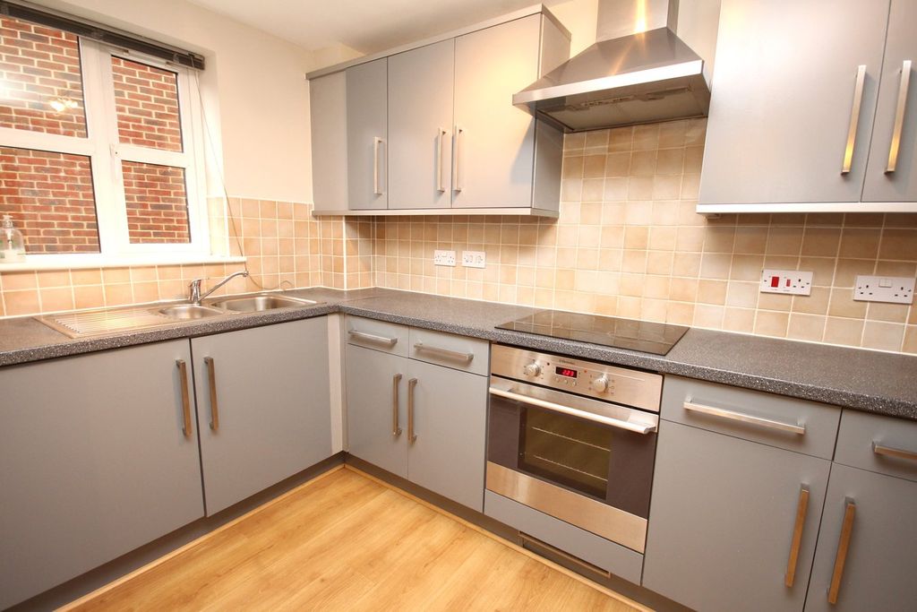 Property photo 2 of 13