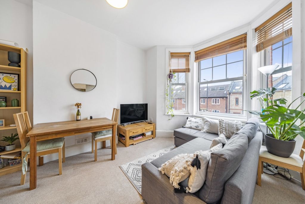 Property photo 3 of 8 1097636 (2)