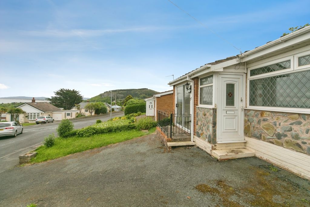 Property photo 1 of 17 Pbox-Img.Jpg