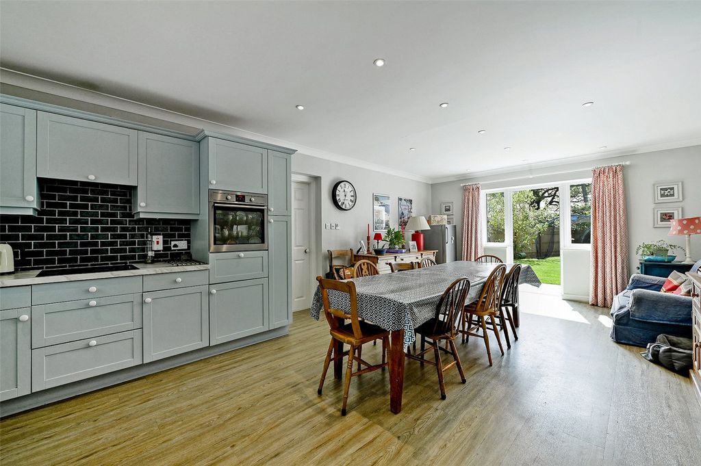 Property photo 2 of 10 Picture No. 08