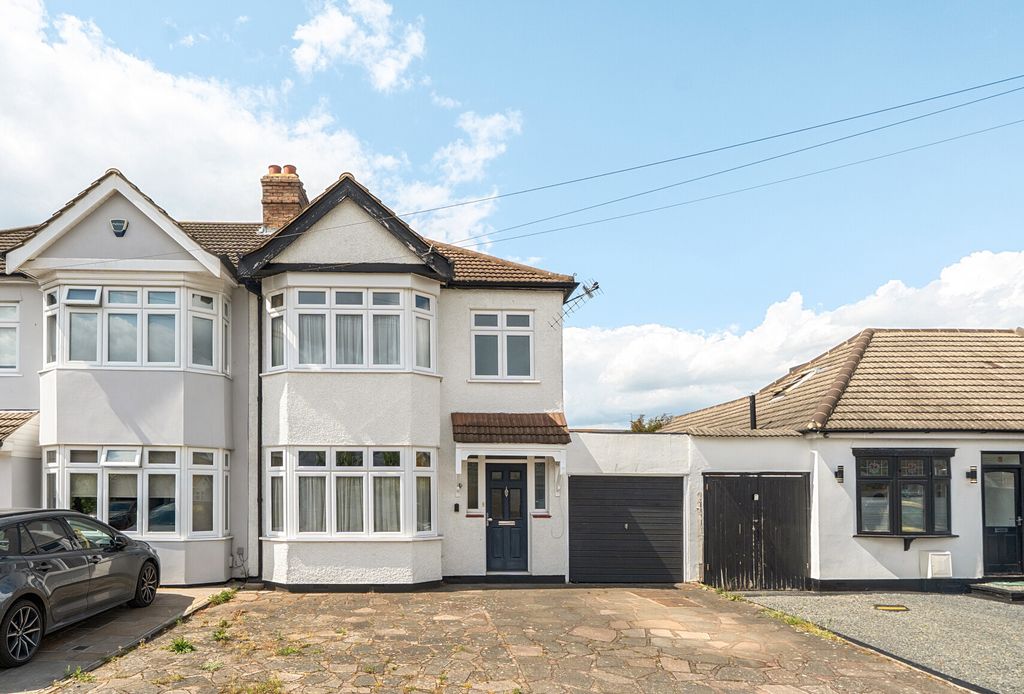Property photo 1 of 15 1452460-1-6A071Eb...