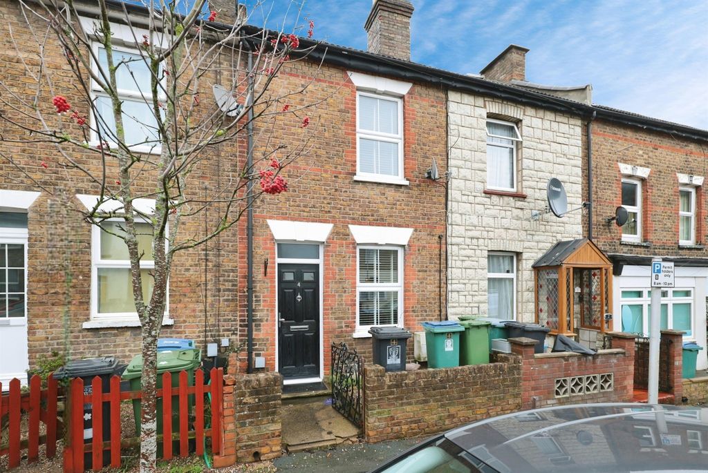 Property photo 1 of 12