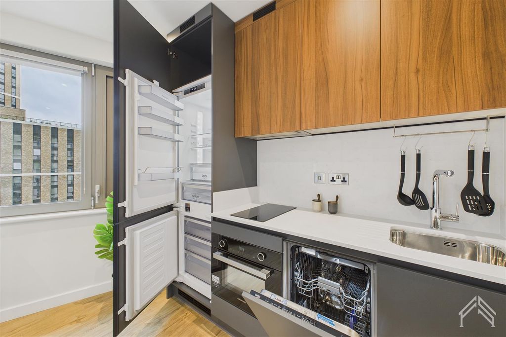 Property photo 3 of 27 8.Jpg