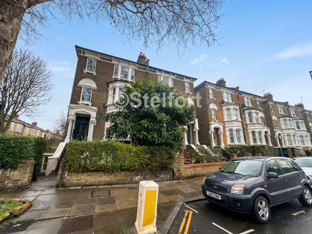 Property photo 1 of 8