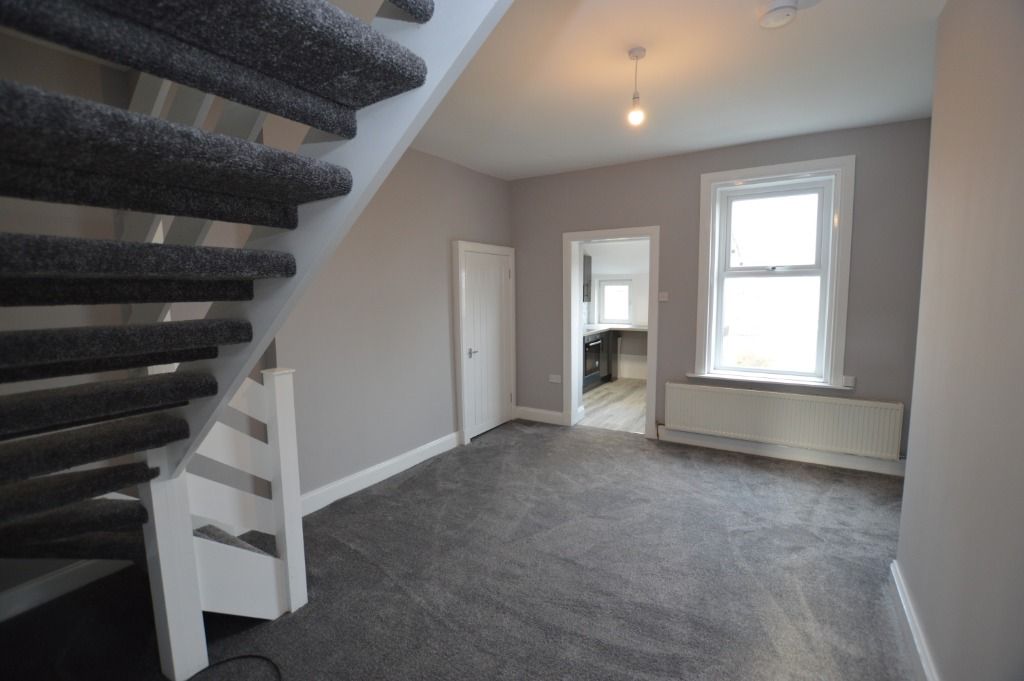 Property photo 3 of 9 Photo 3