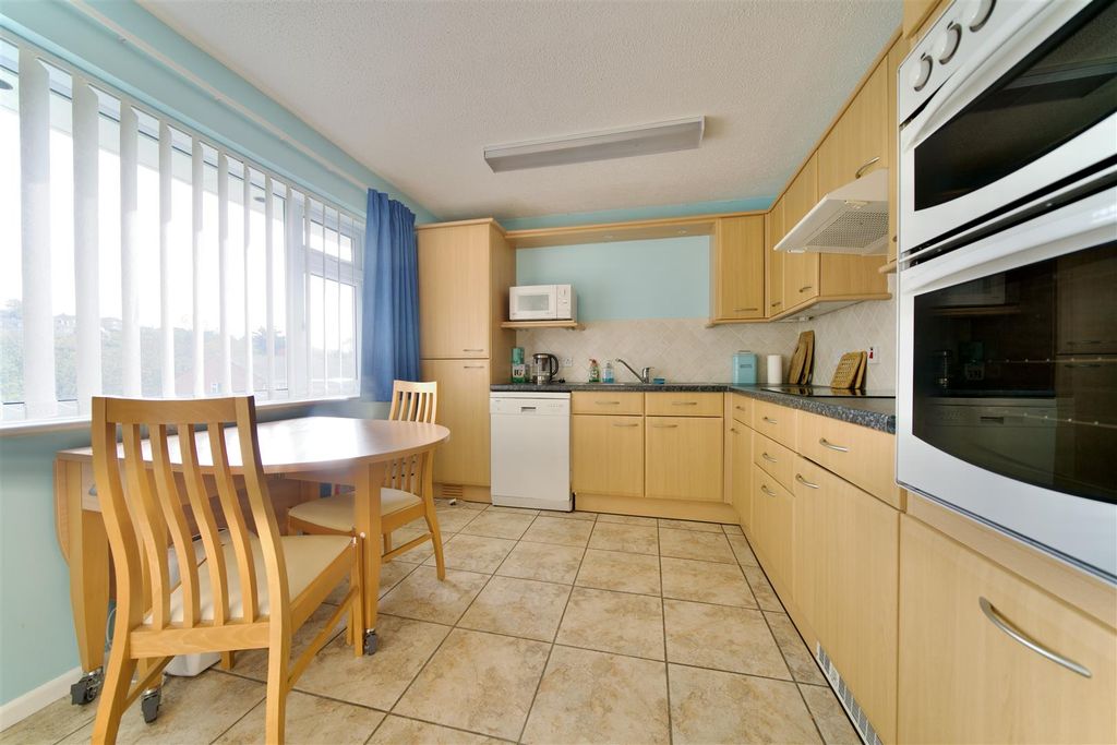 Property photo 2 of 13 Dsc07420.Jpeg