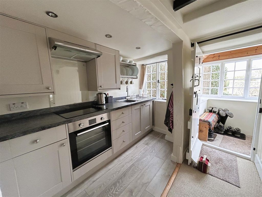 Property photo 3 of 10 Image00029.Jpeg