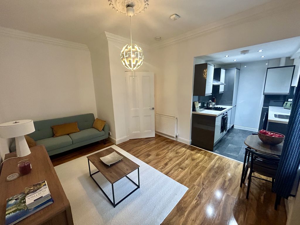 Property photo 1 of 7 Sitting Room