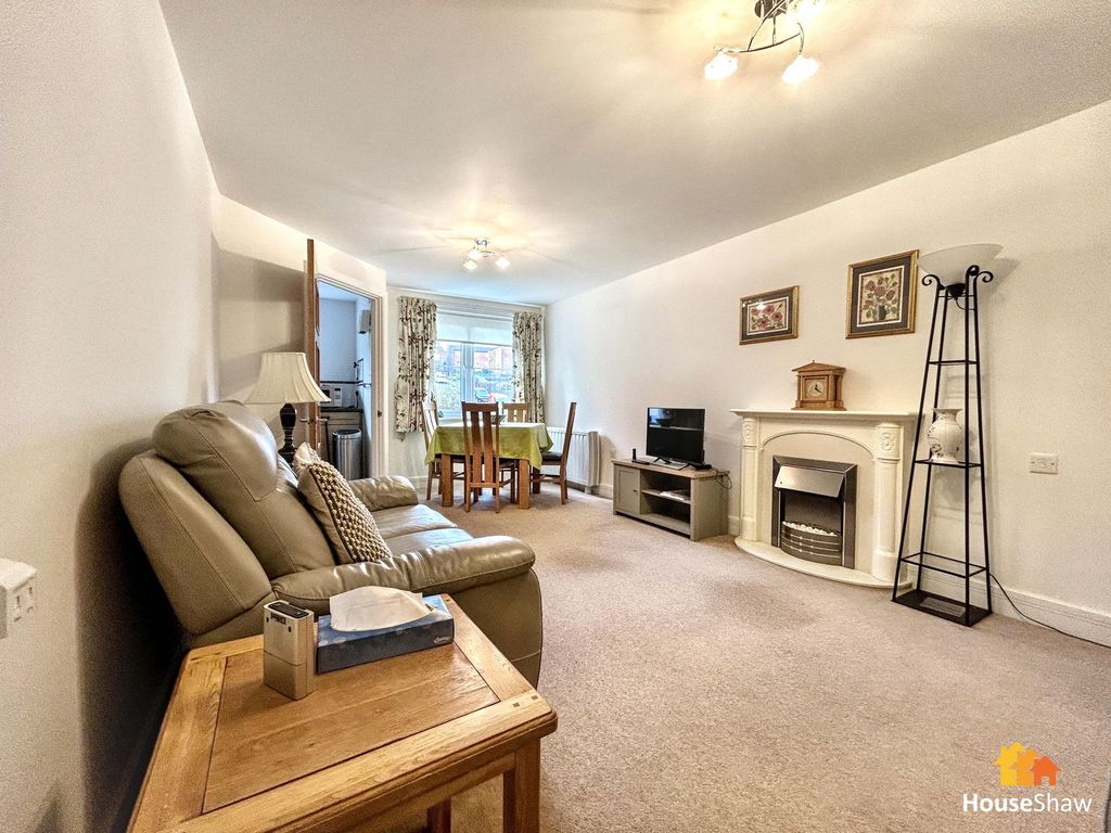 Property photo 3 of 10