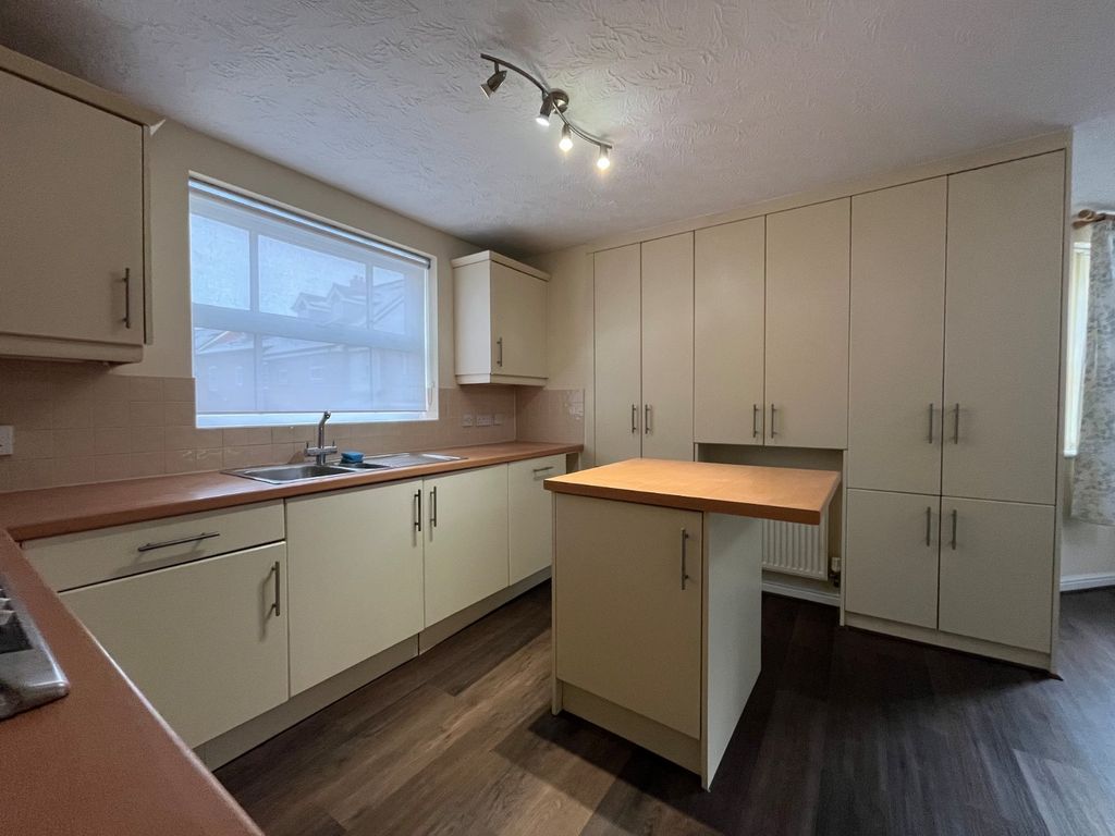 Property photo 3 of 11 Picture No. 04