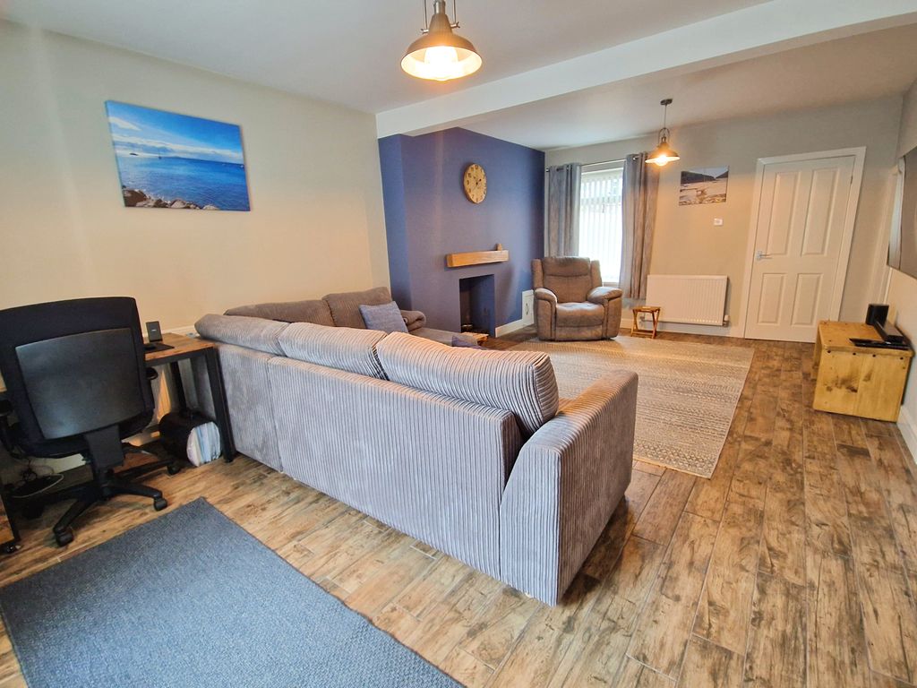 Property photo 3 of 23