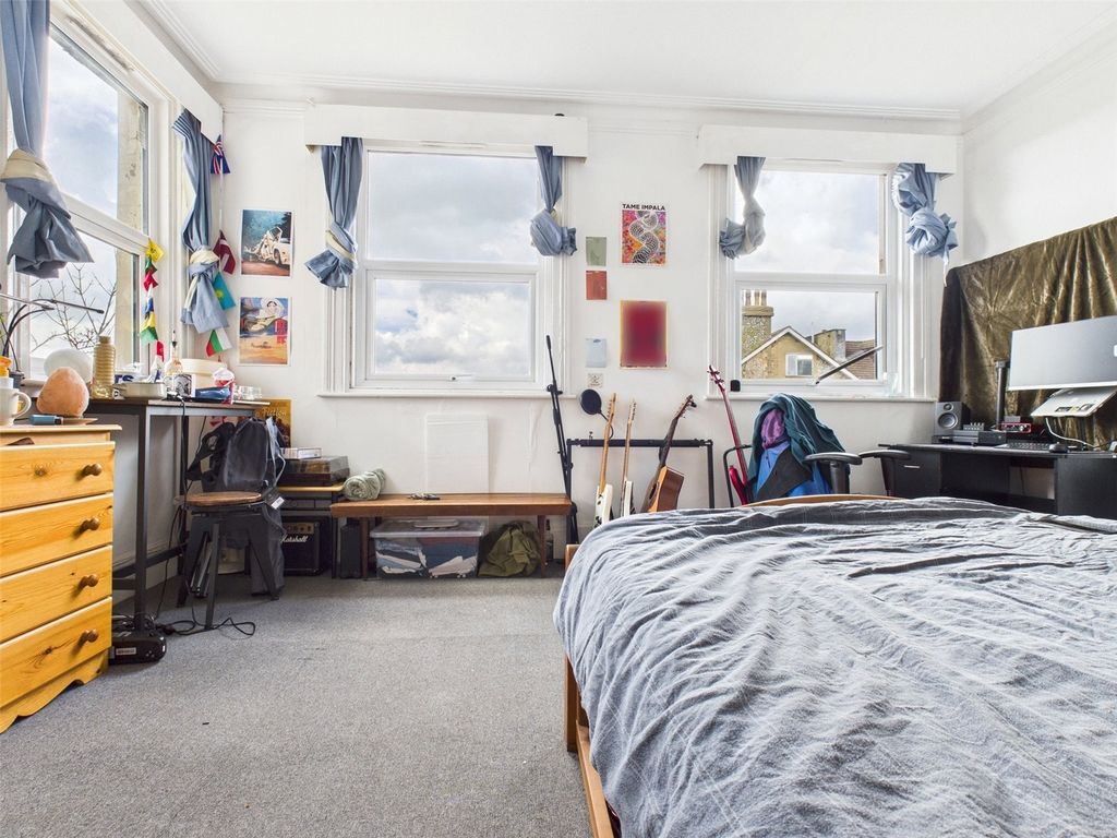 Property photo 2 of 11 Bedroom