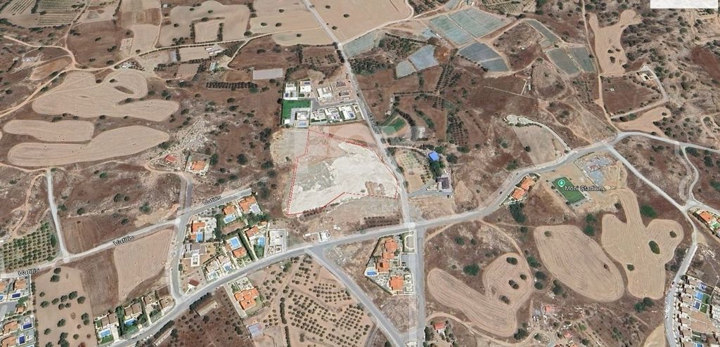 Property photo 1 of 2 Large Development Land For Sale In Scenic Moni