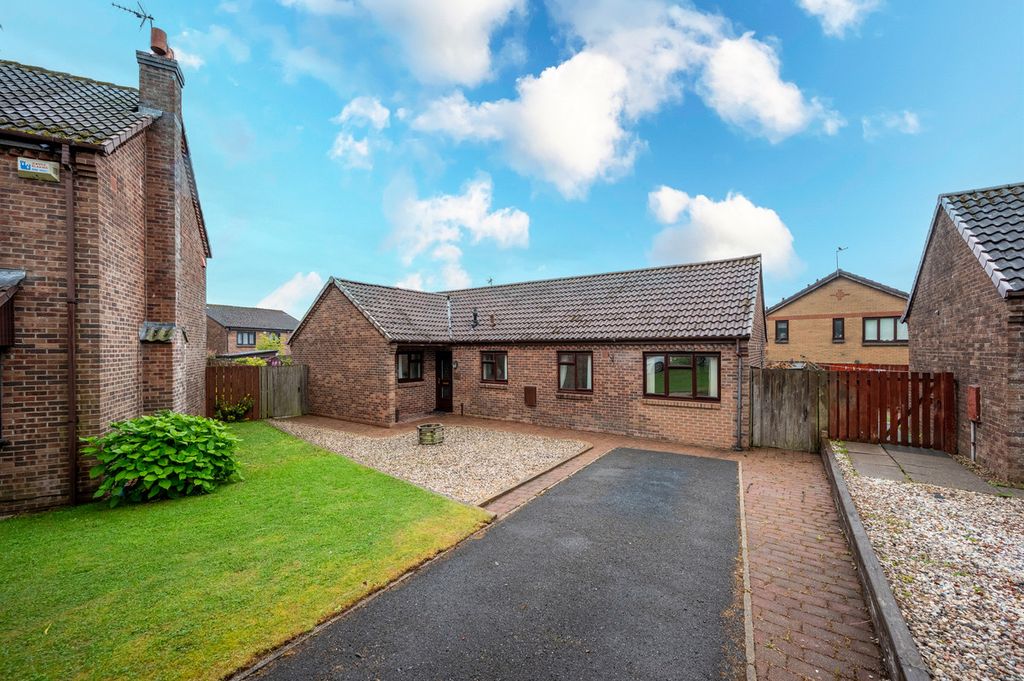 Property photo 1 of 24