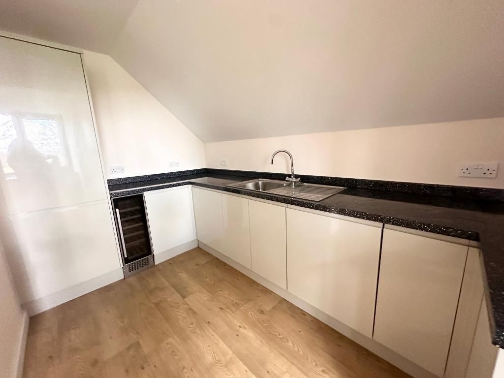 Property photo 2 of 8 Photo 2