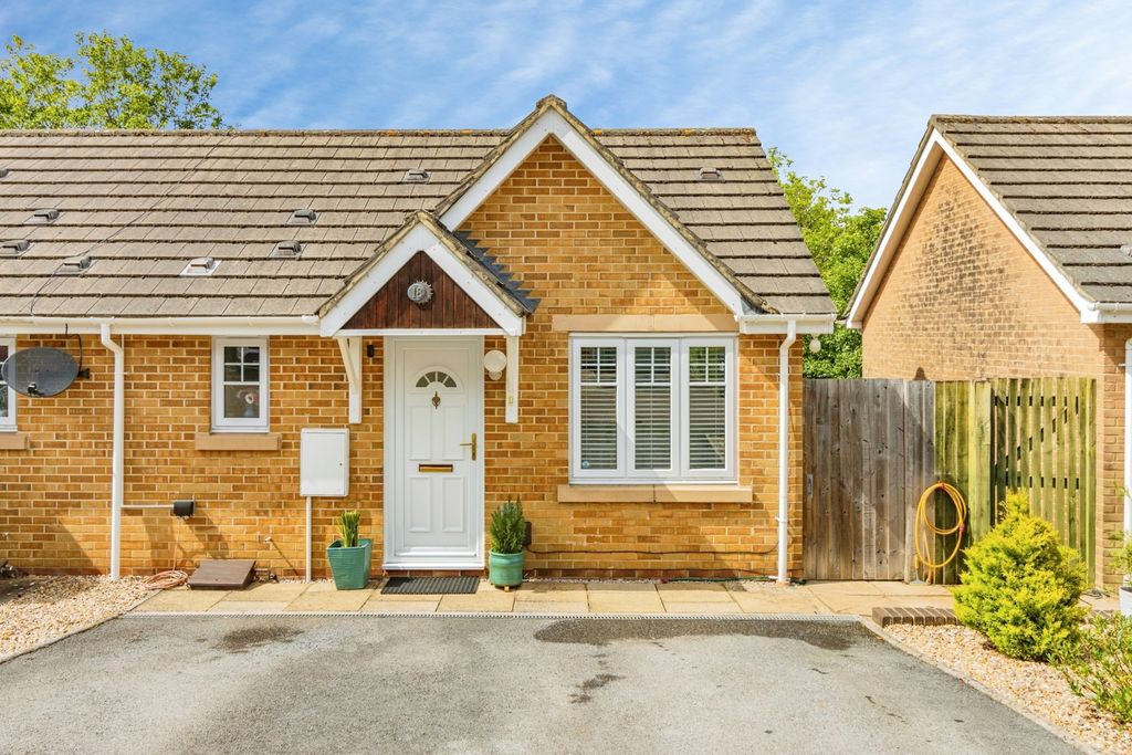 Property photo 1 of 17 Pbox-Img.Jpg