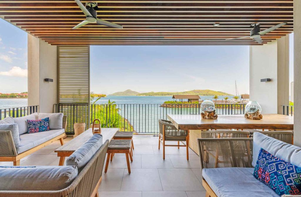 Property photo 1 of 25