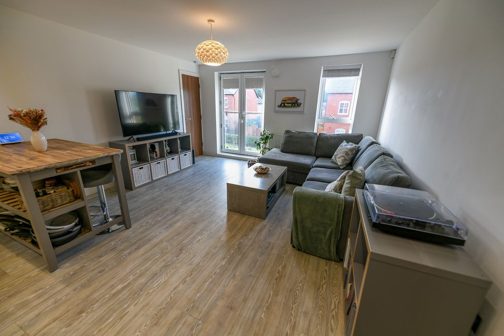 Property photo 2 of 18 Open-Plan Living Space