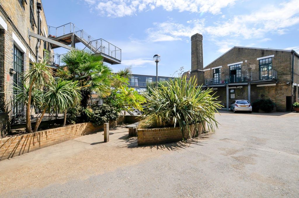 Property photo 2 of 24 38.Jpg